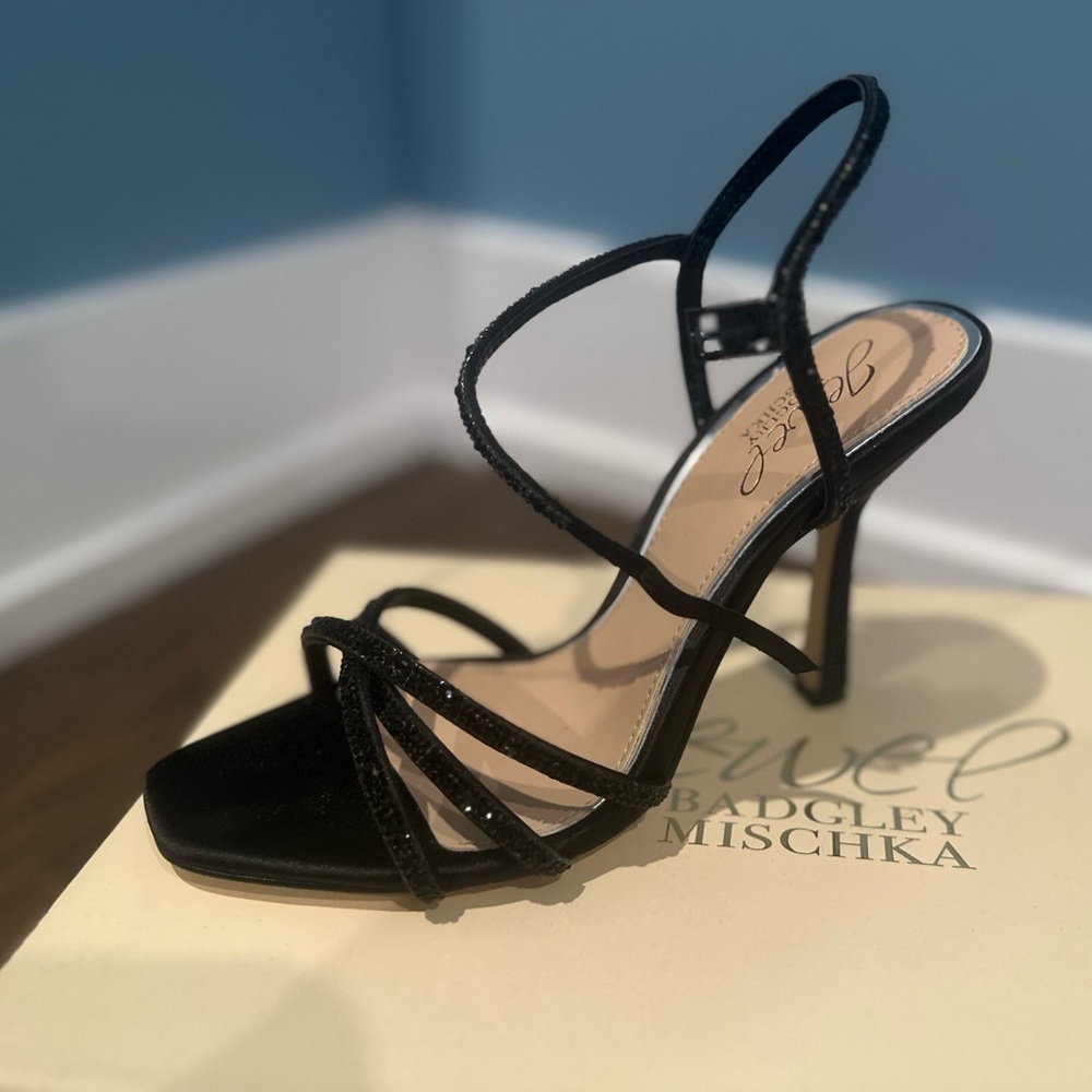 Jewel Badgley Mischka Women's Georgia Evening Sandal